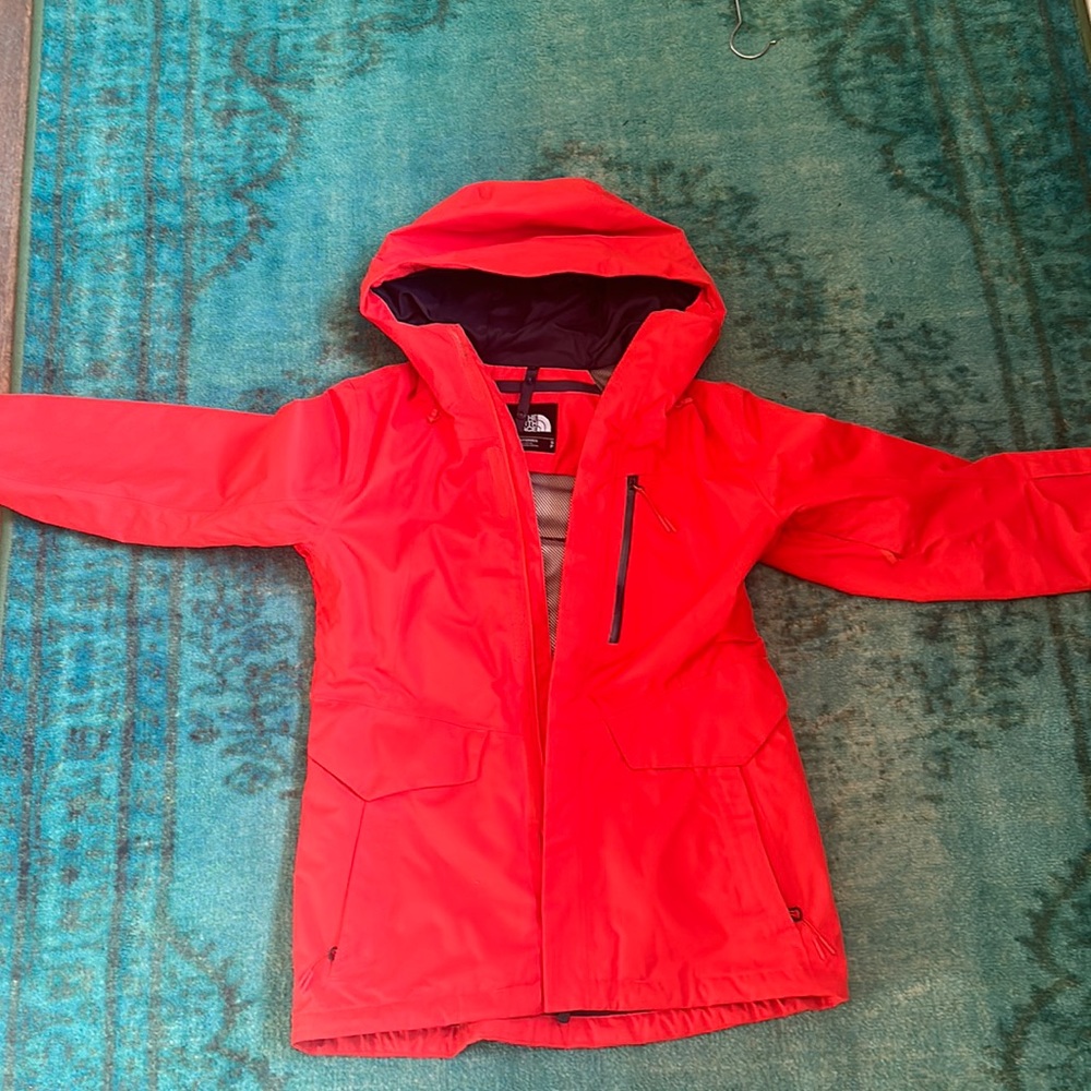North Face Women’s S barley worn